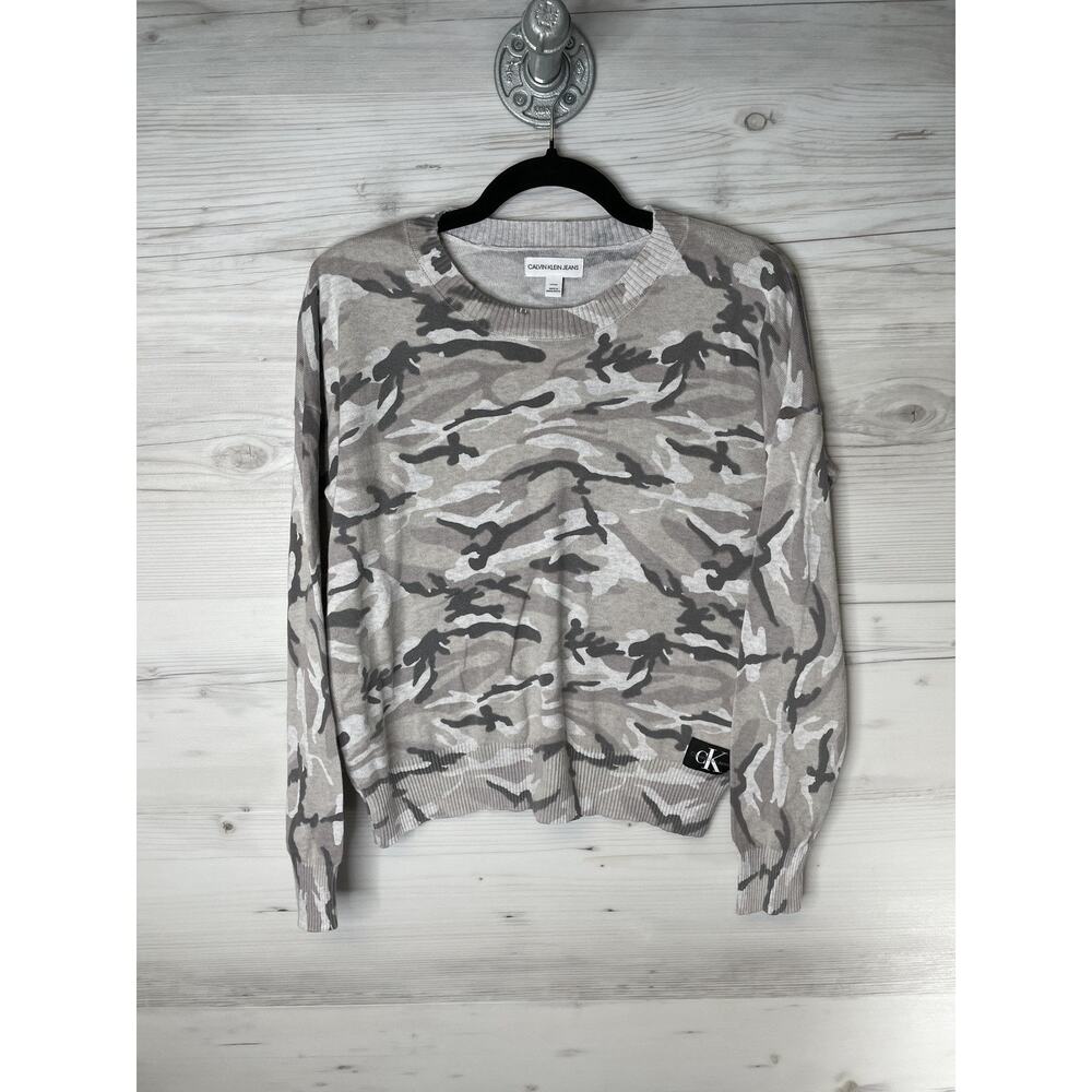 Calvin Klein Jeans Sweater Womens Small Gray Camo Knit Logo Crewneck‎ Pullover